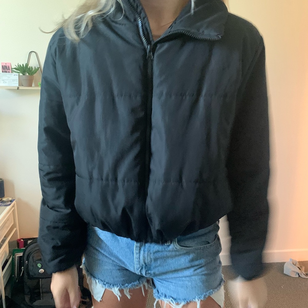 Black Target Puffer Jacket Size M